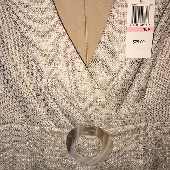 NWT BEAUTIFUL DRESS - Picture 2 of 3